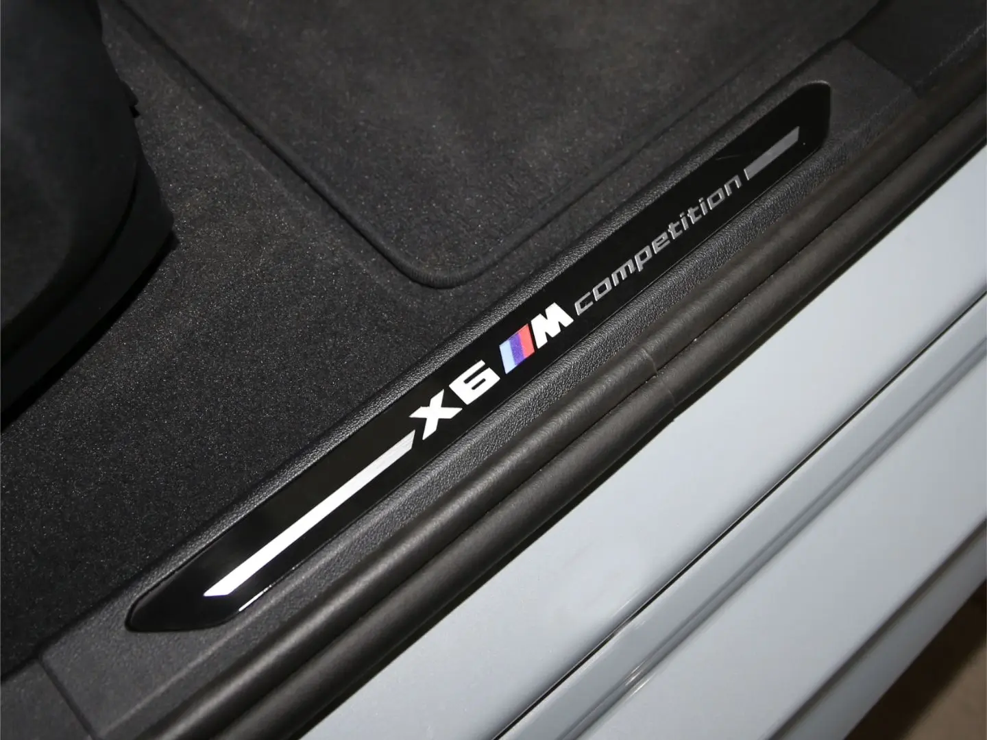 X6 M Mild-Hybrid EU6d Competition BOWERS