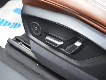 Q7 50 TDI quat STNDHZ 7SITZER PANO AHK LUFT 360°