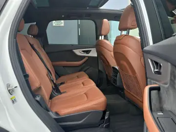 Q7 50 TDI quat STNDHZ 7SITZER PANO AHK LUFT 360°