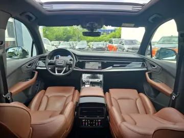 Q7 50 TDI quat STNDHZ 7SITZER PANO AHK LUFT 360°