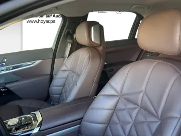 740d xDrive Limousine DAB Aktivlenkung RFK PDC