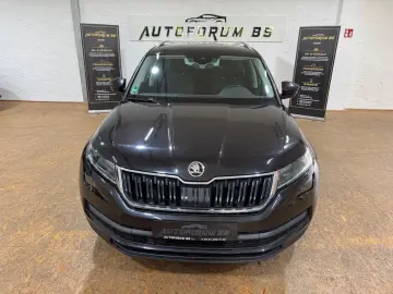 KodiaqDrive 125 2.0TDI DSG/AHK/STANDHEIZ/CAM/19