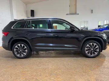 KodiaqDrive 125 2.0TDI DSG/AHK/STANDHEIZ/CAM/19