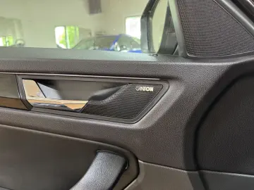 KodiaqDrive 125 2.0TDI DSG/AHK/STANDHEIZ/CAM/19