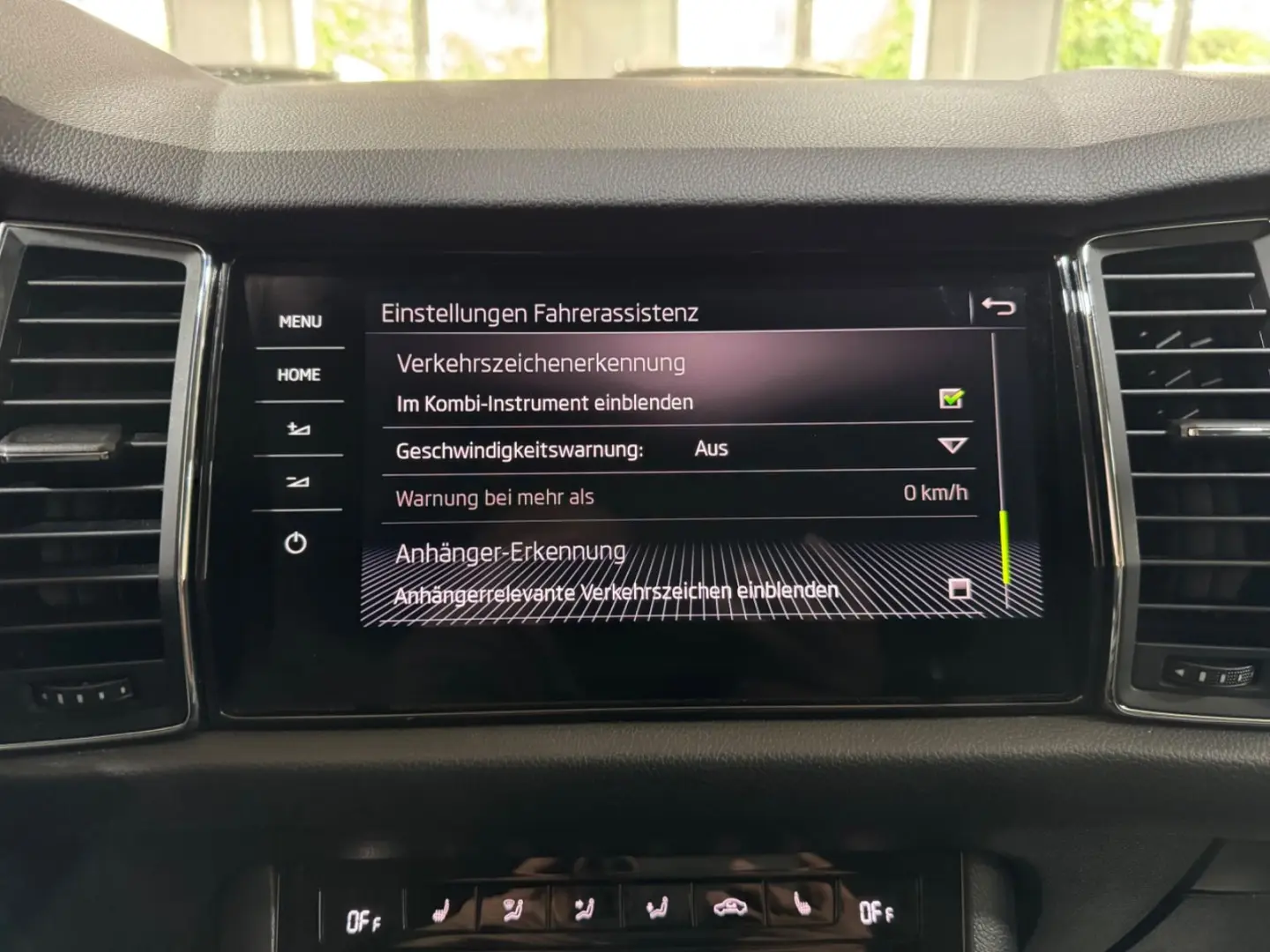 KodiaqDrive 125 2.0TDI DSG/AHK/STANDHEIZ/CAM/19