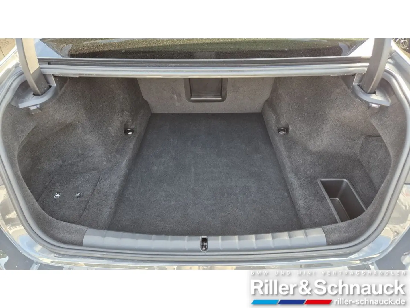 740 d xDrive M Sport SITZBELÜFTUNG+PANO+ACC+B&W
