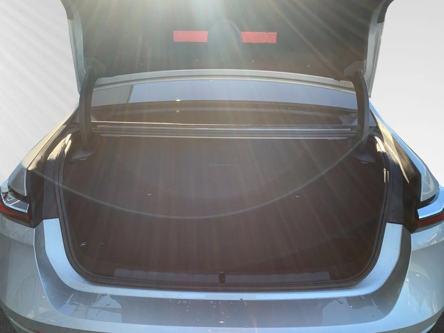 740d xDrive TV-Fond-Entertainment|B&W|Standhzg.