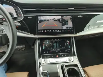 Q8 50 TDI quattro S line selection*Navi*Matrix*A