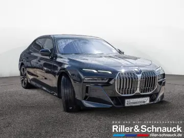 740d xDrive M-Sport ACC STANDHZ PANO 360° RSE
