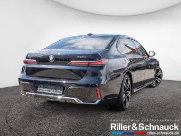 740d xDrive M-Sport ACC STANDHZ PANO 360° RSE