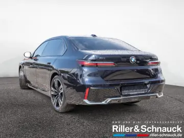 740d xDrive M-Sport ACC STANDHZ PANO 360° RSE