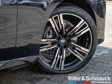 740d xDrive M-Sport ACC STANDHZ PANO 360° RSE