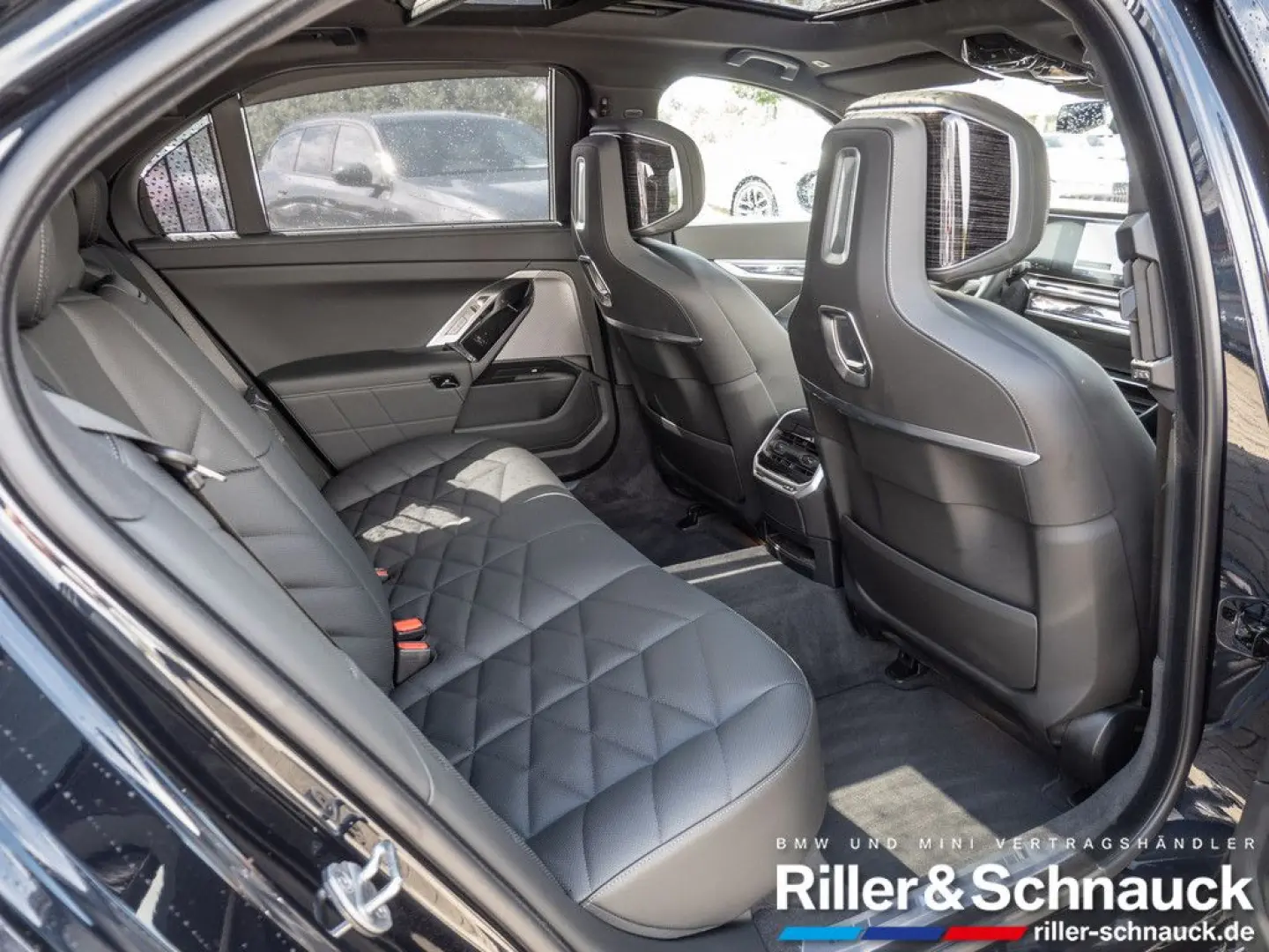 740d xDrive M-Sport ACC STANDHZ PANO 360° RSE