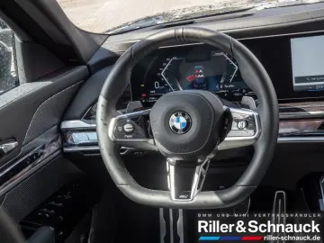 740d xDrive M-Sport ACC STANDHZ PANO 360° RSE