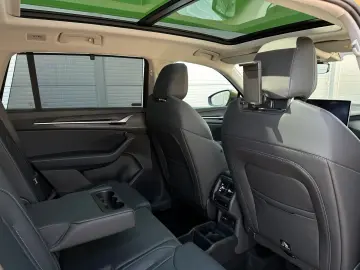 Kodiaq Exclusive 193PS 4x4 STHZ PADACH DCC AHK