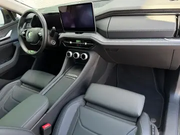 Kodiaq Exclusive 193PS 4x4 STHZ PADACH DCC AHK