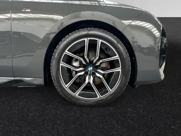 740d xDrive M Sport|Fond-Entertainment|Panorama