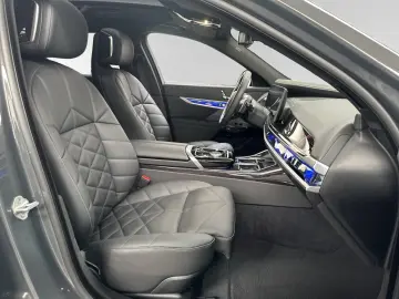 740d xDrive M Sport|Fond-Entertainment|Panorama