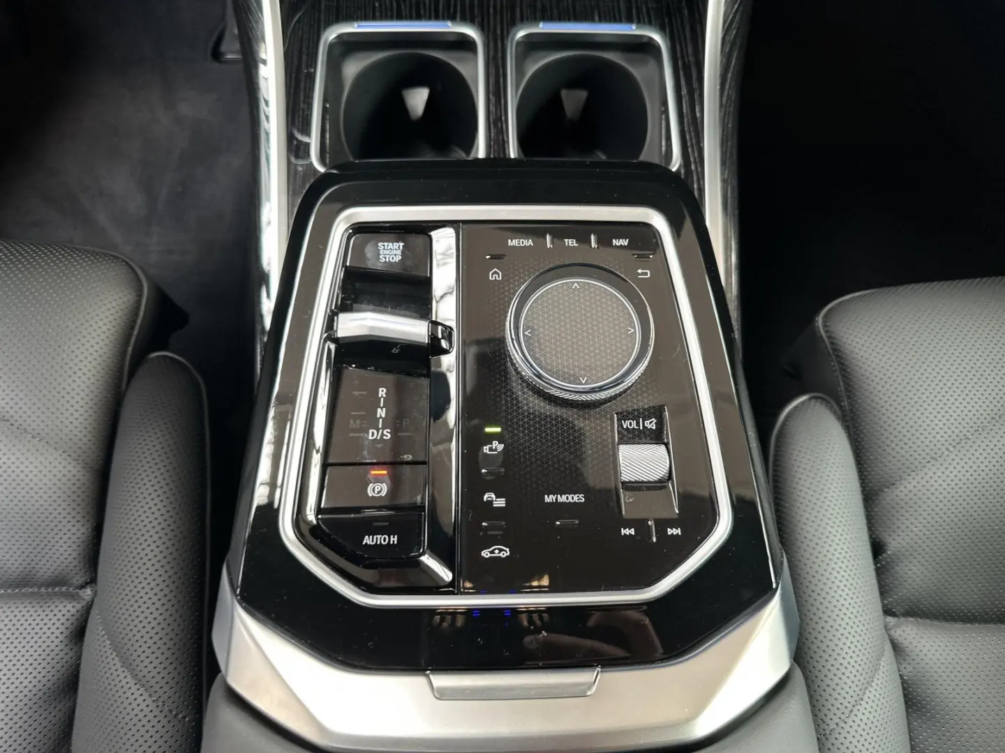 740d xDrive M Sport|Fond-Entertainment|Panorama