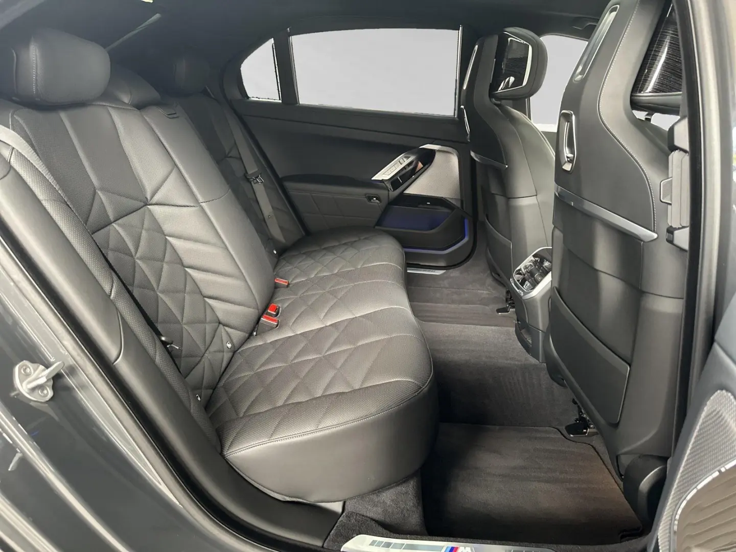 740d xDrive M Sport|Fond-Entertainment|Panorama