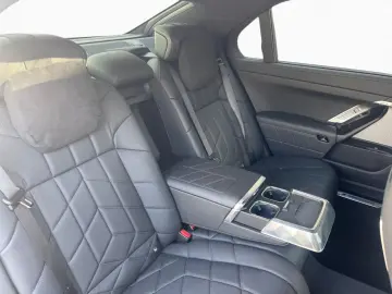 740d xDrive M-Sport-Pro Executive Fond-Ent. StHz