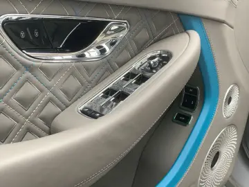 Continental GTC V8 Mulliner Blackline/Carbon/HUD