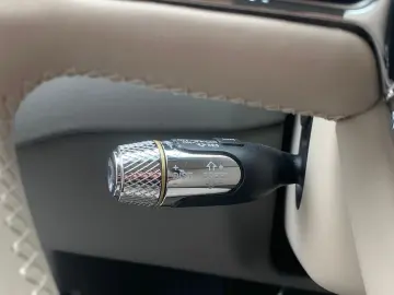 Continental GTC V8 Mulliner Blackline/Carbon/HUD