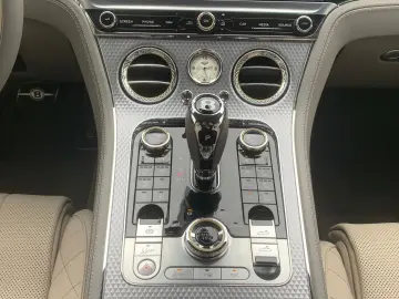 Continental GTC V8 Mulliner Blackline/Carbon/HUD