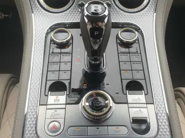 Continental GTC V8 Mulliner Blackline/Carbon/HUD