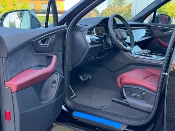 SQ7 4.0 TFSI Quattro Carbon/Pano/Allradlenkung