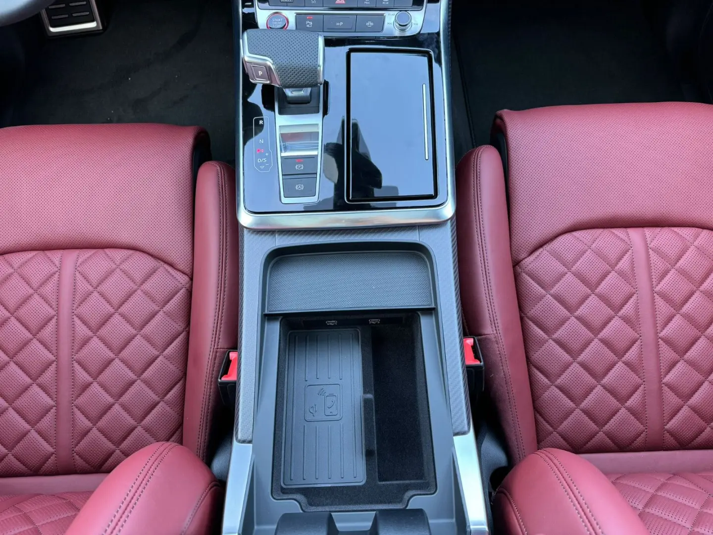 SQ7 4.0 TFSI Quattro Carbon/Pano/Allradlenkung