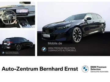 520d xDrive Tou M Sportpaket Pro  Pano AHK  B&W