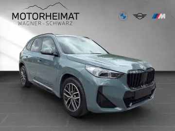 X1 xDrive23i M Sport Pano eSitze 360° ACC H&K