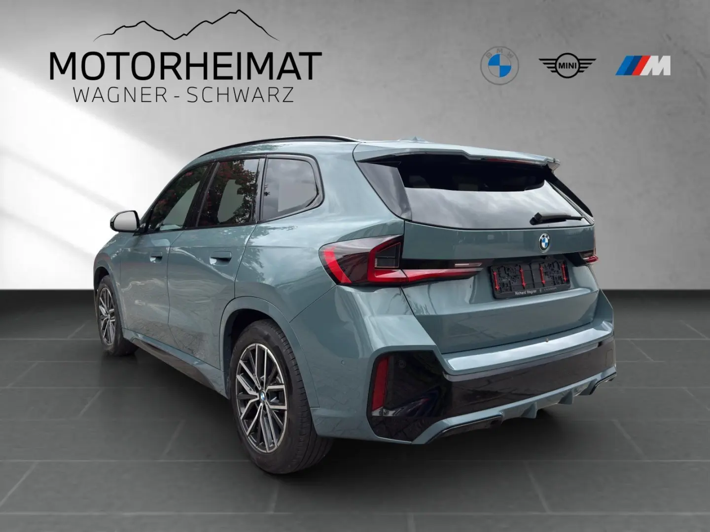 X1 xDrive23i M Sport Pano eSitze 360° ACC H&K