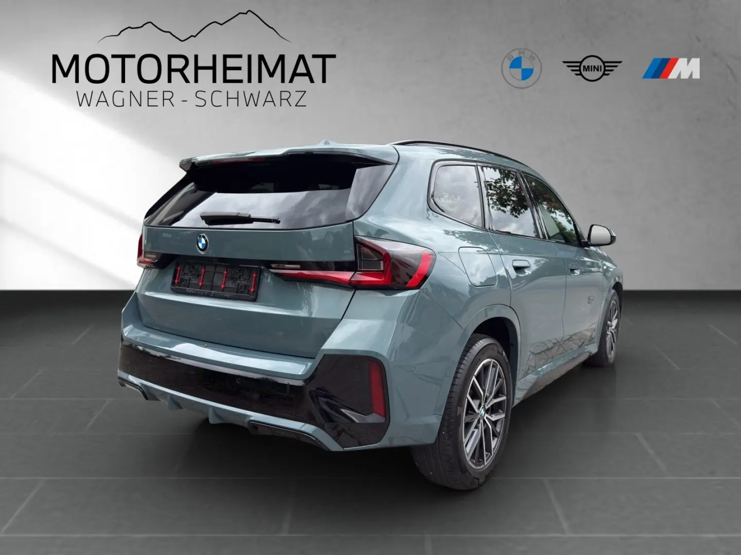 X1 xDrive23i M Sport Pano eSitze 360° ACC H&K