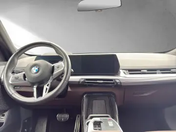X1 xDrive23i M Sport Pano eSitze 360° ACC H&K