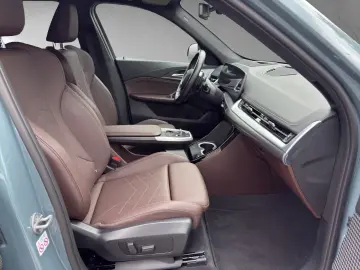 X1 xDrive23i M Sport Pano eSitze 360° ACC H&K