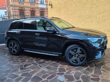 GLE 450 d 4Matic Night Pano AHK Luft AMG 360