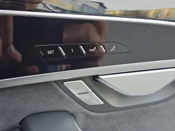 A8 50 TDI quat S-LINE STANDHZ B&O DACH H-UP AHK 