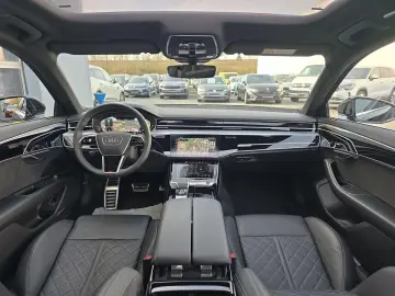 A8 50 TDI quat S-LINE STANDHZ B&O DACH H-UP AHK 