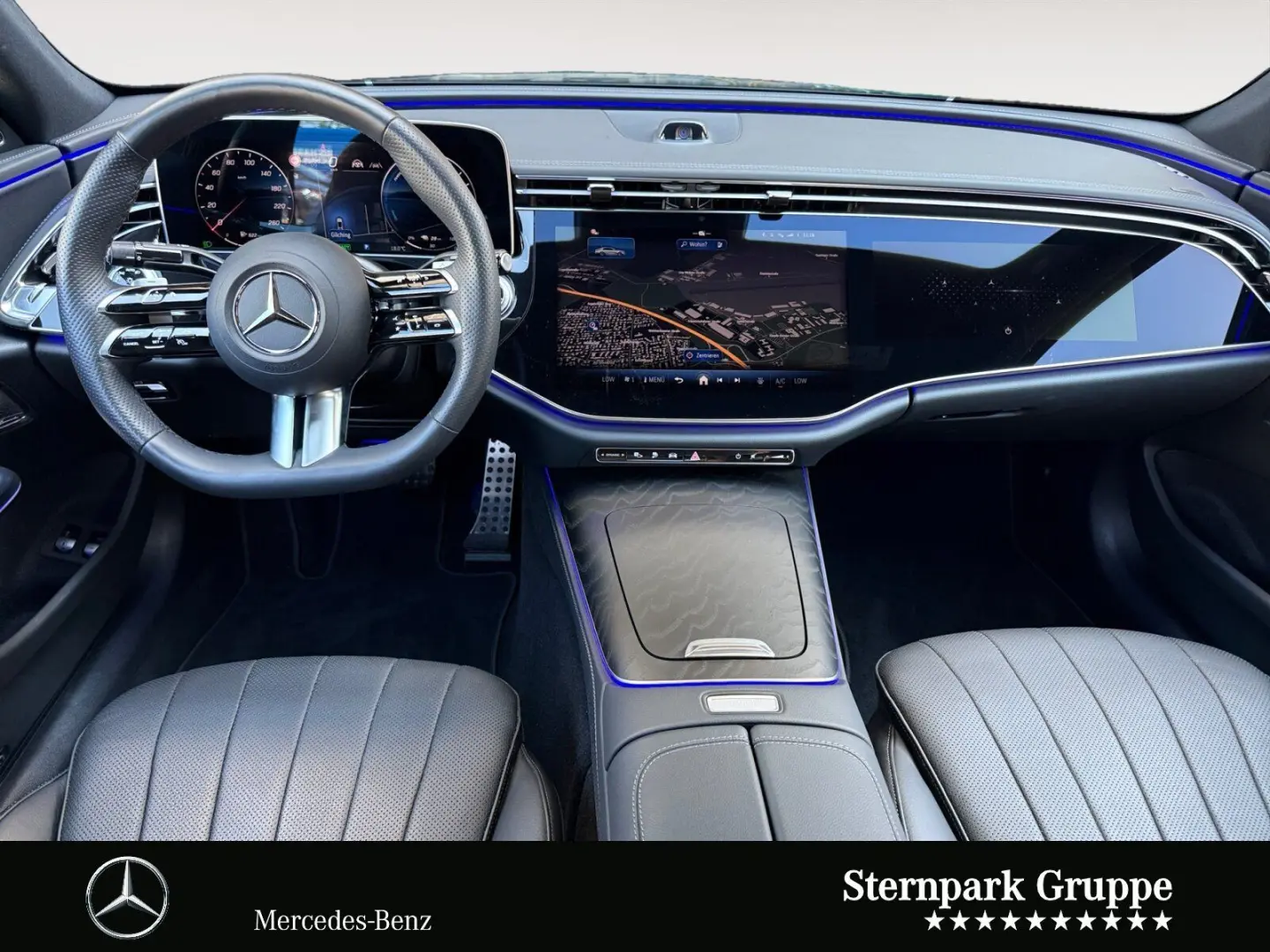E 300 e 4M AMG Night+Pano+SUPER+Distro+AHK+360°+