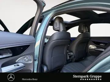 E 300 e 4M AMG Night+Pano+SUPER+Distro+AHK+360°+