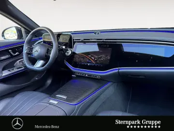 E 300 e 4M AMG Night+Pano+SUPER+Distro+AHK+360°+