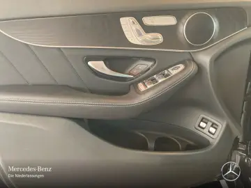 GLC 300 e 4M AMG/Pano/HUD/DigiDisp/Distr/HighAss
