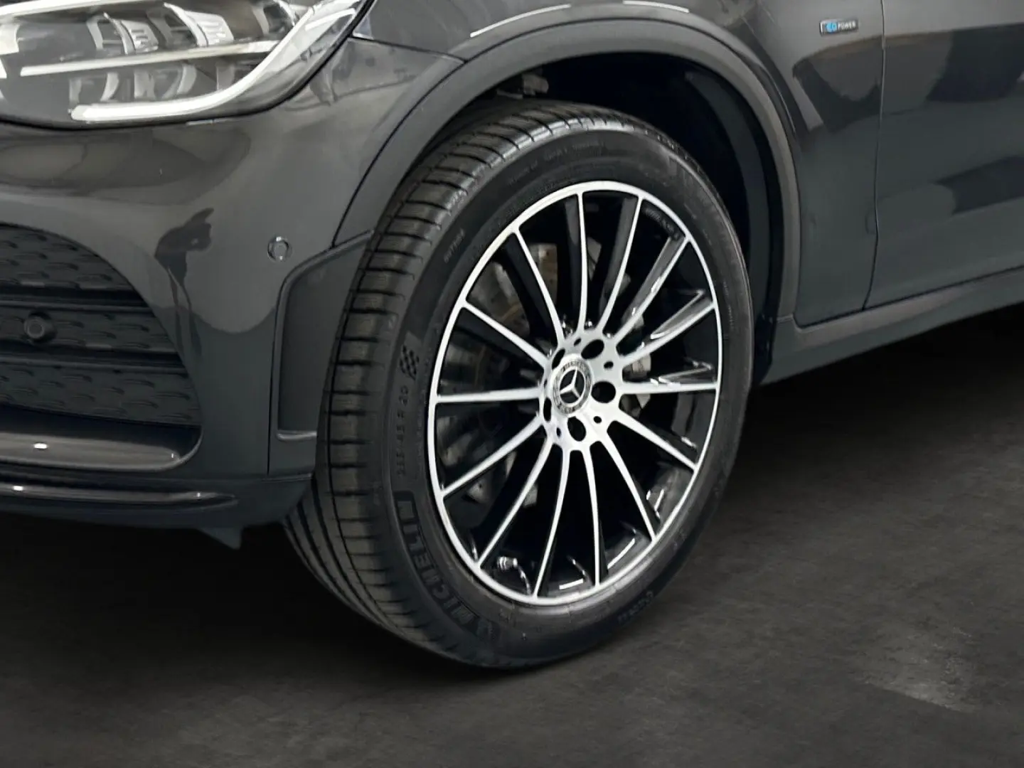GLC 300 de 4Matic AMG+NIGHT+AHK+PANO+BURMESTER