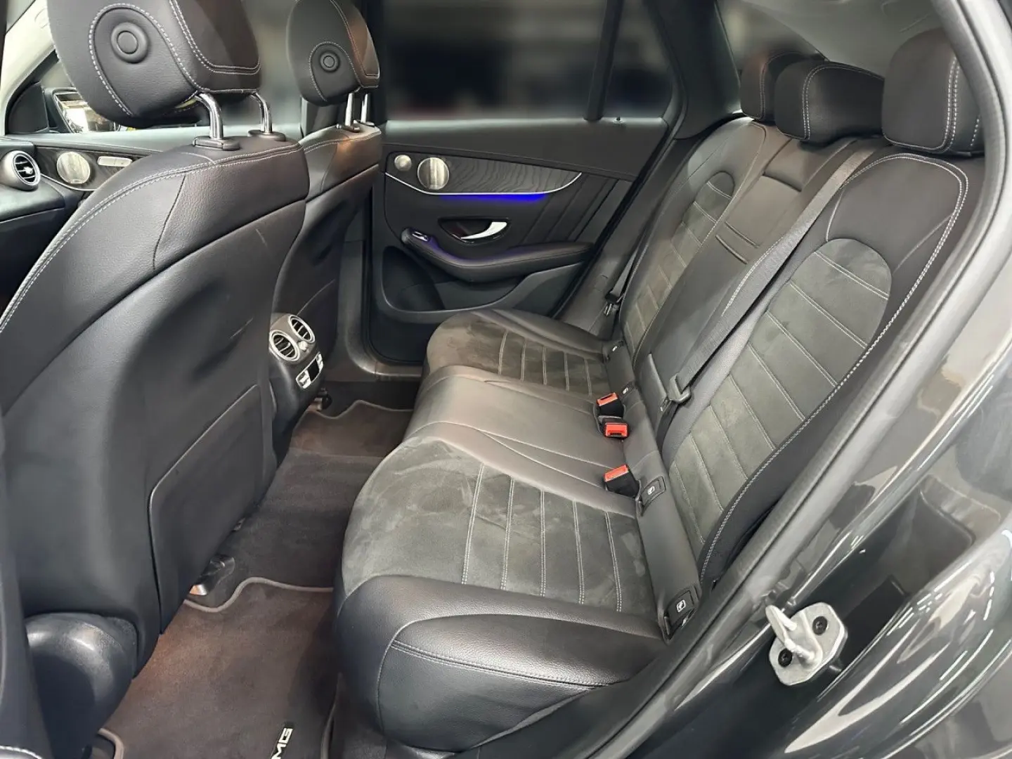 GLC 300 de 4Matic AMG+NIGHT+AHK+PANO+BURMESTER