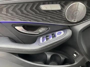 GLC 300 de 4Matic AMG+NIGHT+AHK+PANO+BURMESTER
