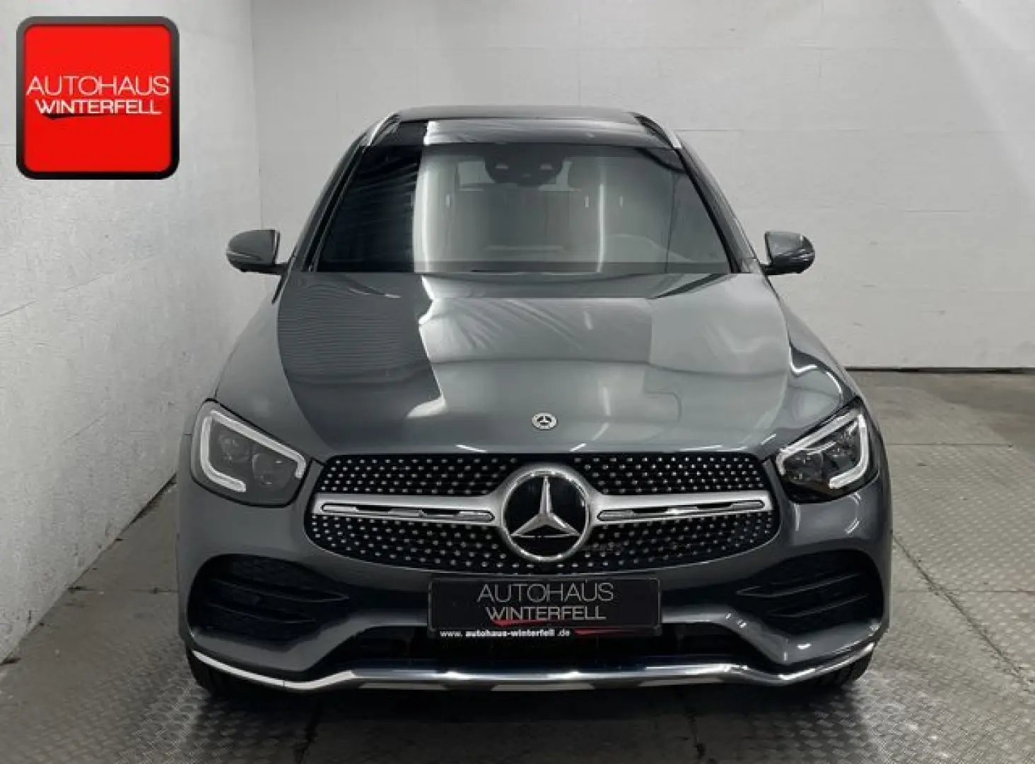 GLC 300 e 4M AMG PANO+AIR-BODY+AHK+MEMO+360+HUD+