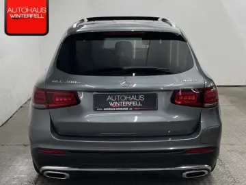 GLC 300 e 4M AMG PANO+AIR-BODY+AHK+MEMO+360+HUD+