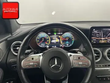 GLC 300 e 4M AMG PANO+AIR-BODY+AHK+MEMO+360+HUD+